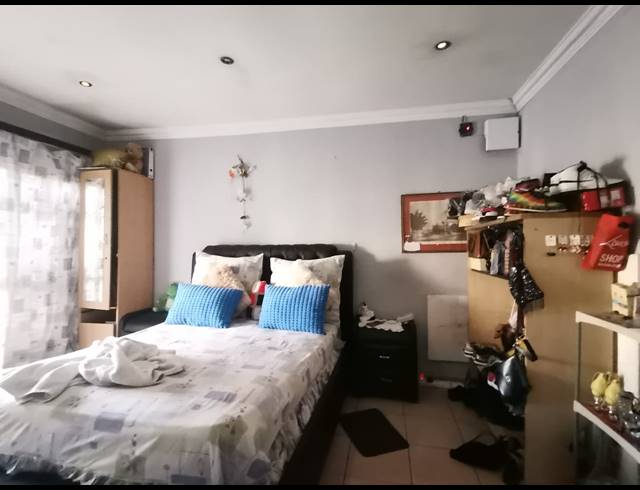 3 BEDROOM HOUSE FOR SALE IN REGENTS PARK